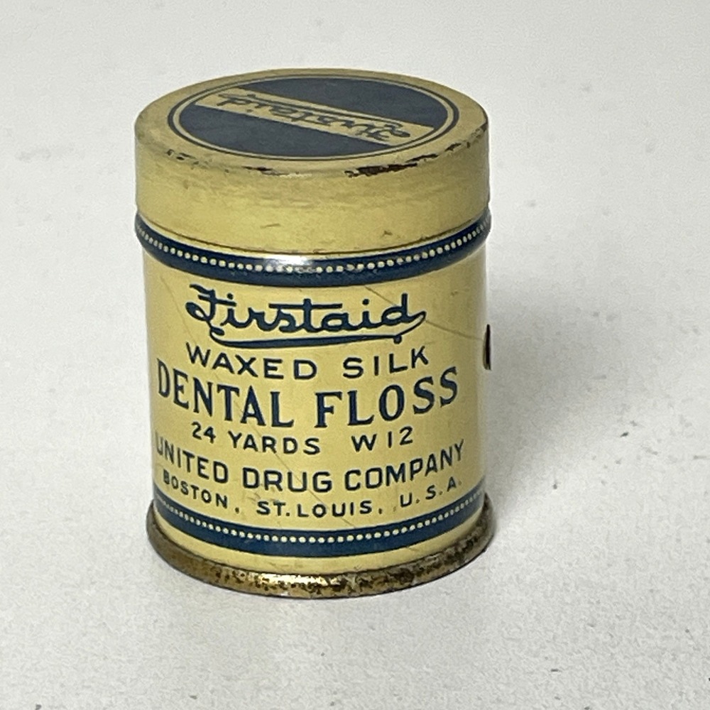 VTG FIRSTAID Pocket Waxed Dental Floss Tin United Drug Co Pharmacy Advertising